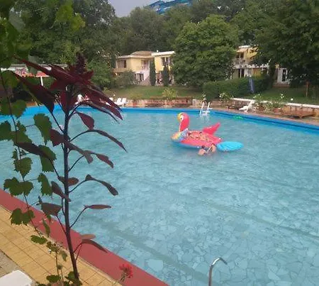 Apartament парк-хотел рива *