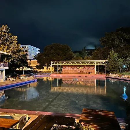 Apartament парк-хотел рива