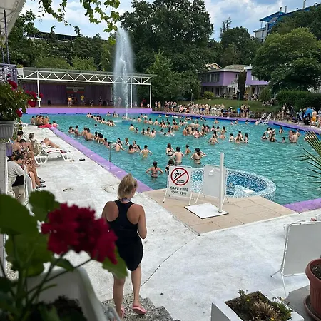 Apartament парк-хотел рива Złote Piaski