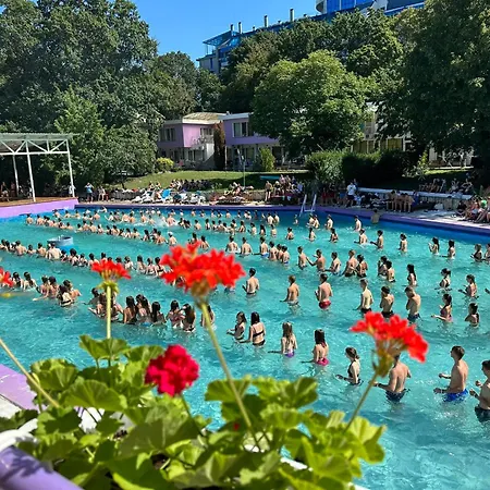 アパート парк-хотел рива *