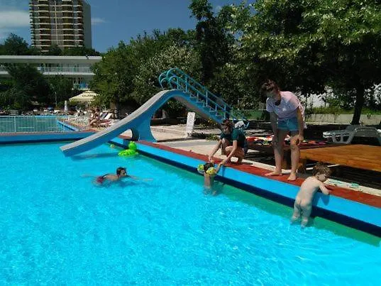 парк-хотел рива غولدن ساندز