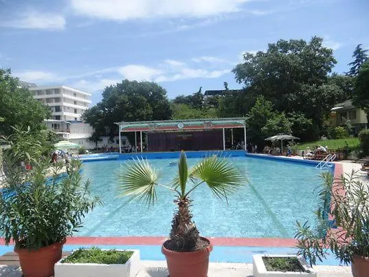 парк-хотел рива غولدن ساندز