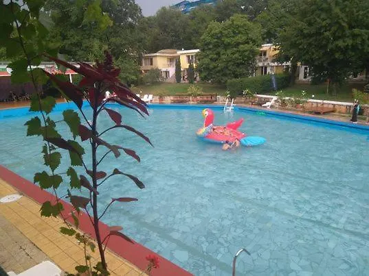 Lägenhet парк-хотел рива *