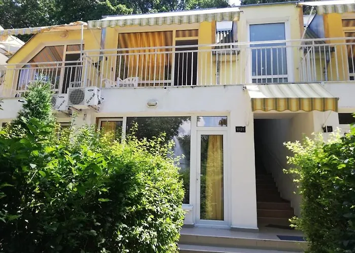 Lägenhet парк-хотел рива *