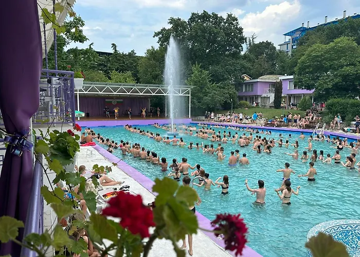 Lägenhet парк-хотел рива *